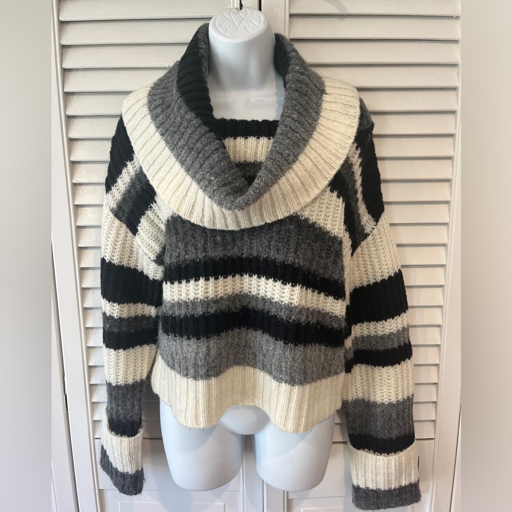 Anthropologie Cowl Neck Sweater Medium